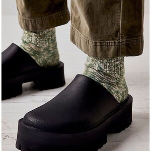 Jeffrey Campbell jellies black platform clogs W 7